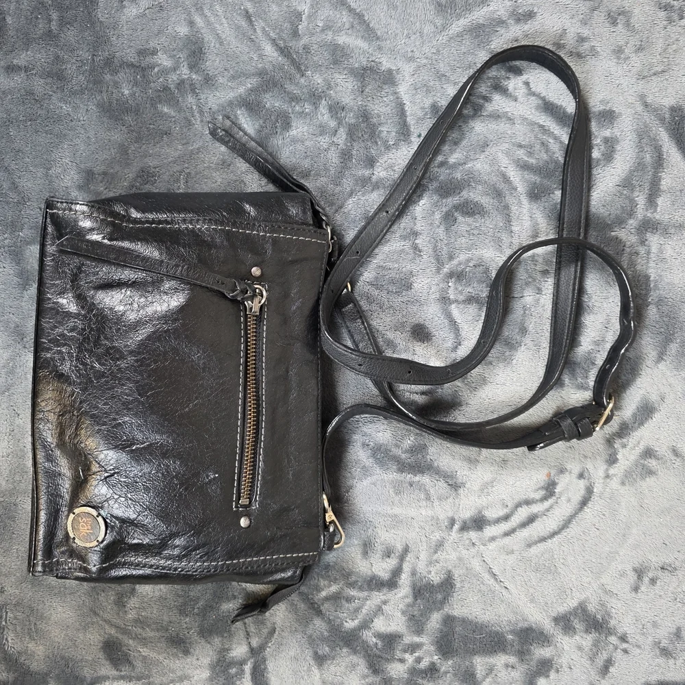 The Sak sleek stylish